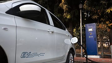 EV insurance claims 14% costli